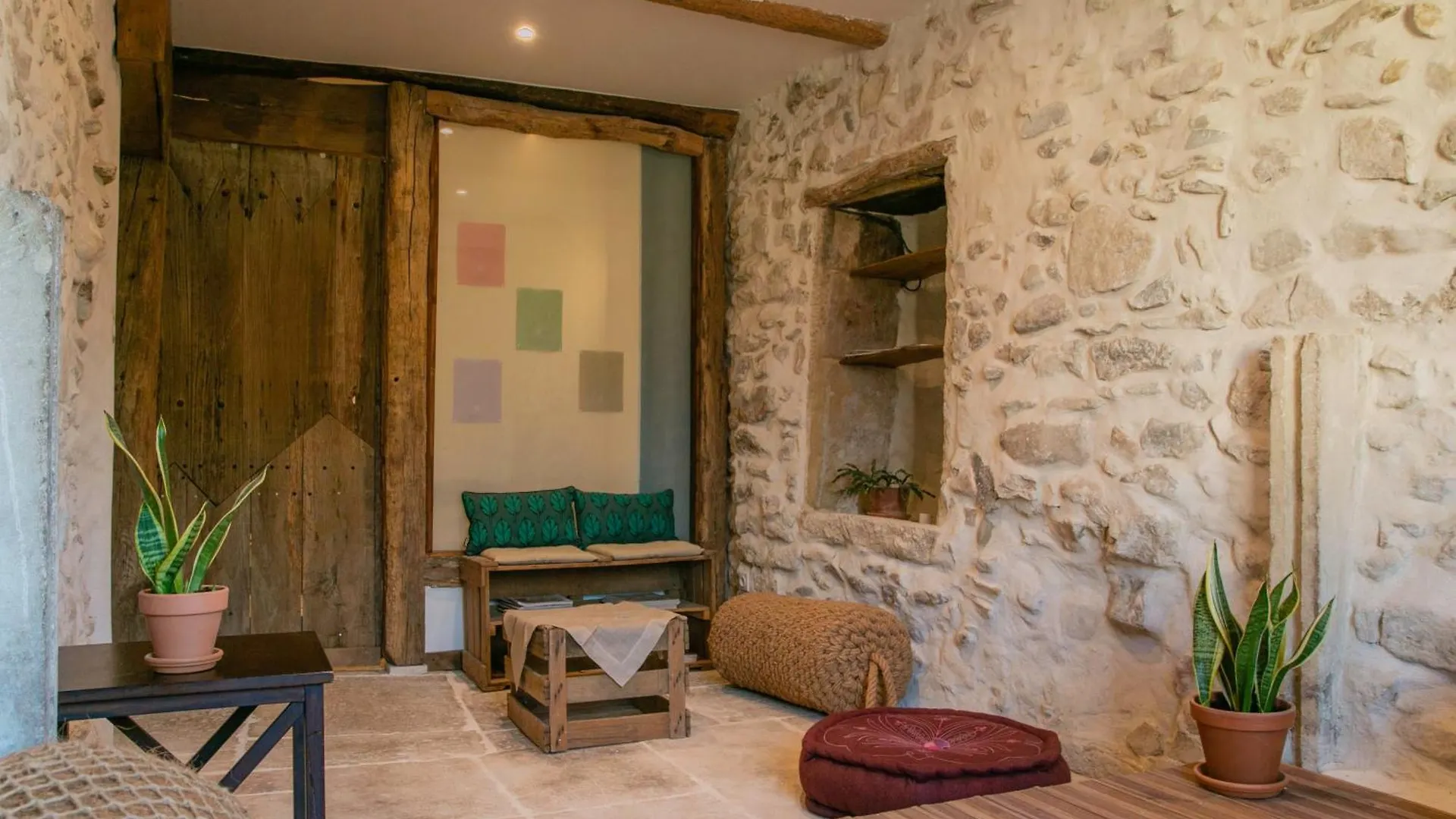 Holiday home Gite Mas De Boulegue Saint-Pantaleon-les-Vignes France