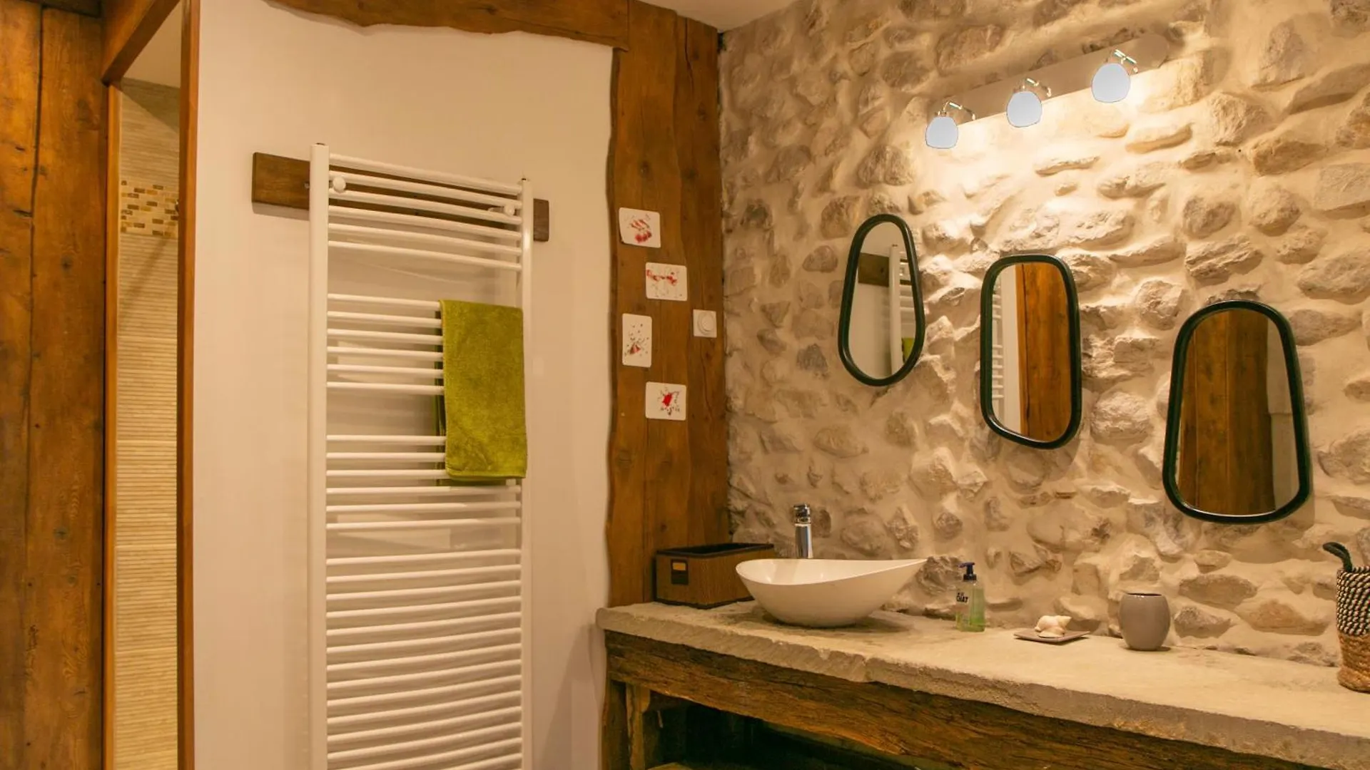 Holiday home Gite Mas De Boulegue Saint-Pantaleon-les-Vignes France